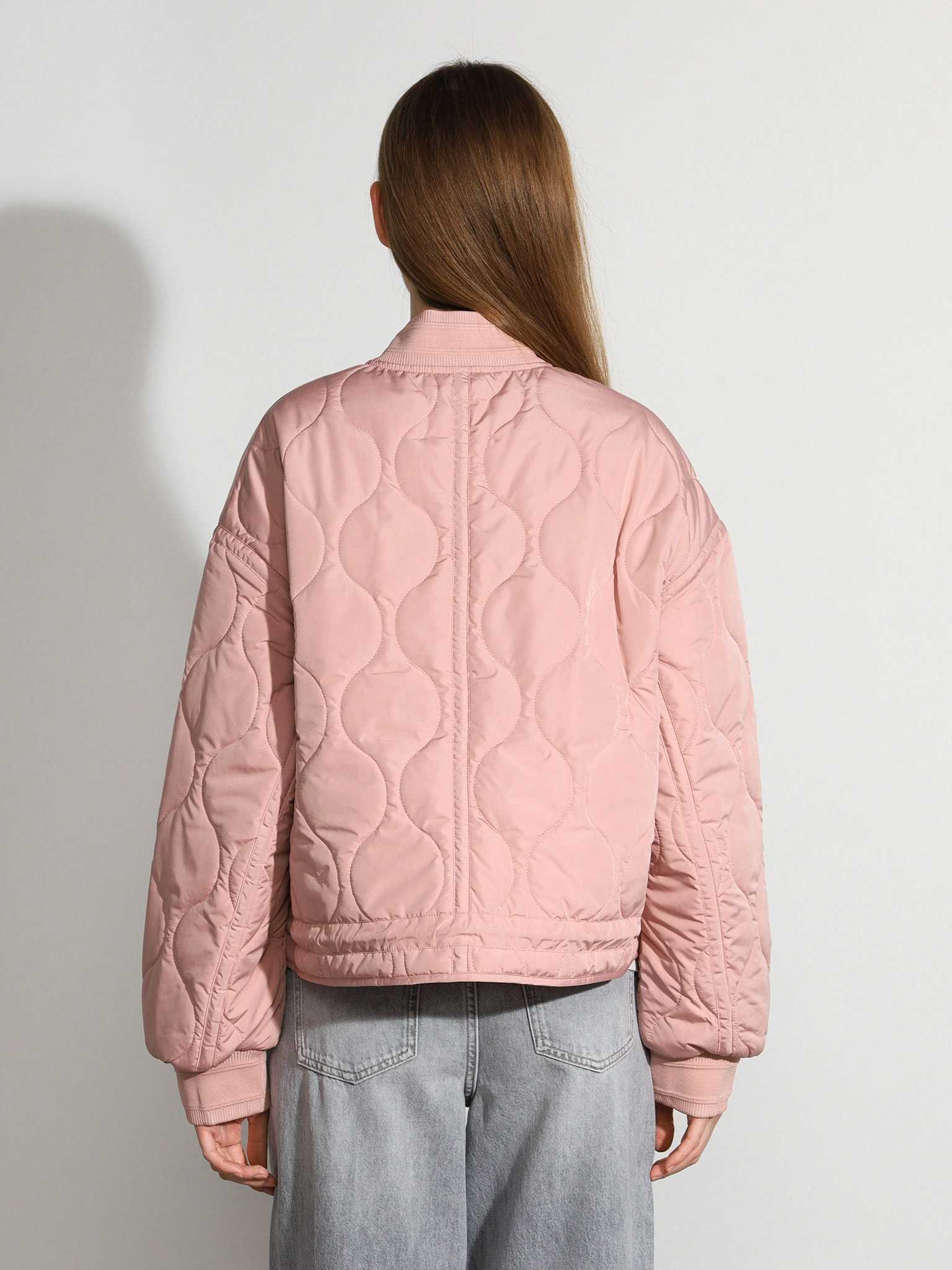 Куртка укороченная розового цвета свободного кроя